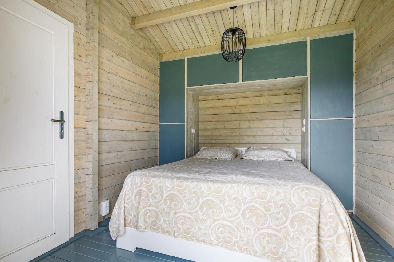 Huskes Hus En Hiem - Rent As One - Chalets 65 & 66 Vila Grou Exterior foto